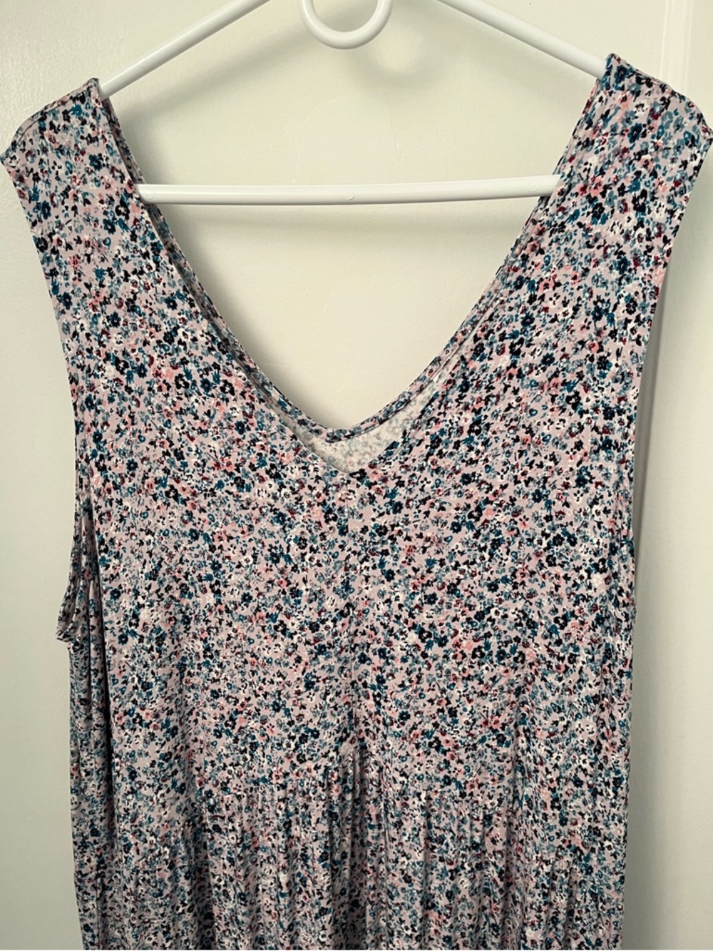 Penningtons Sleeveless V-Neck Floral Maxi Dress - Picture 2 of 5